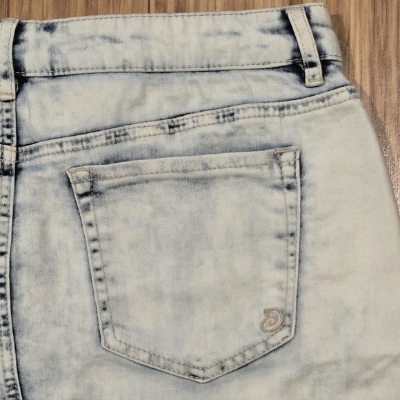 Indigo Rein Denim Blue Skirt - Picture 7 of 8